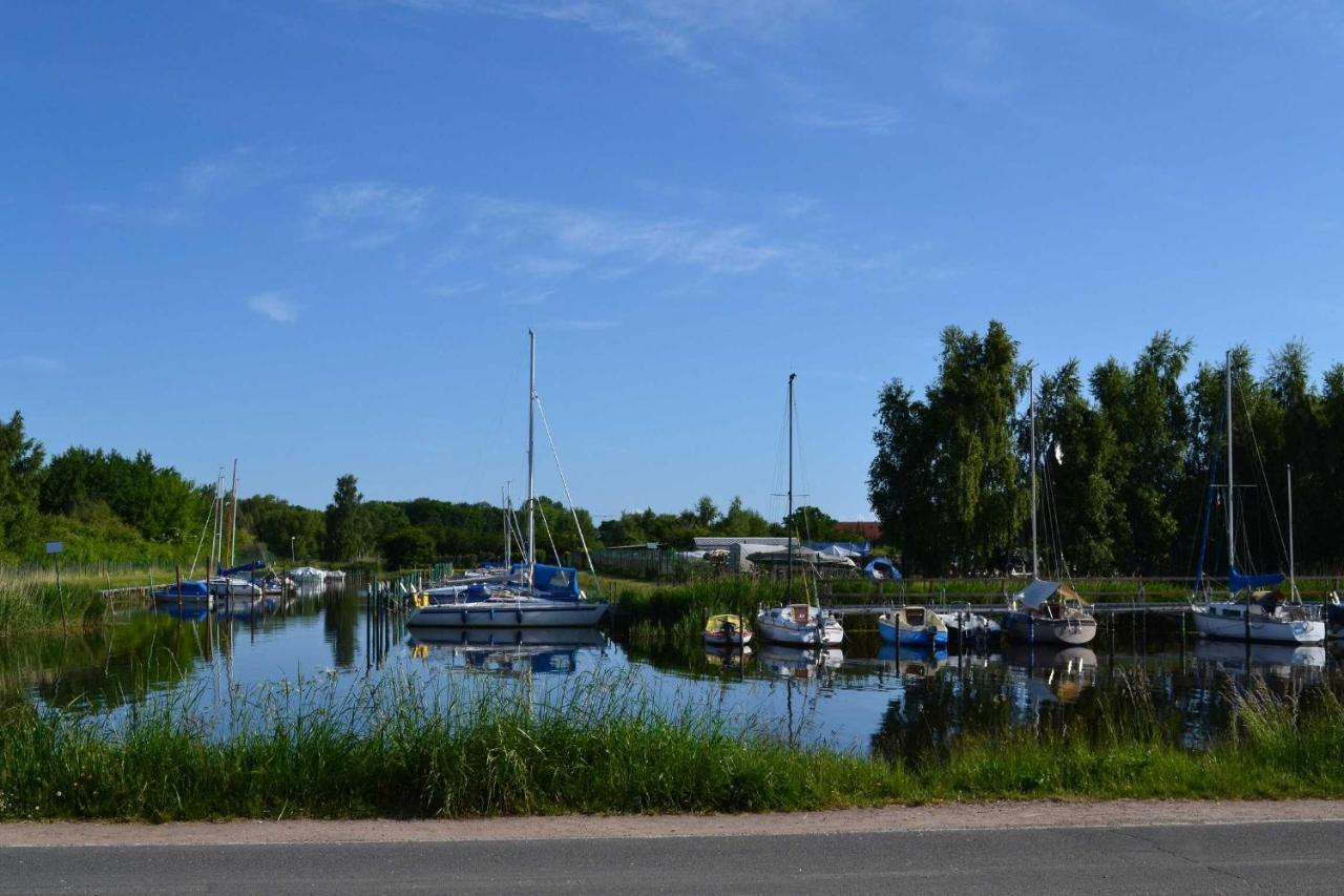 Ferienwohnung Am Peenetal Bentzin Bagian luar foto